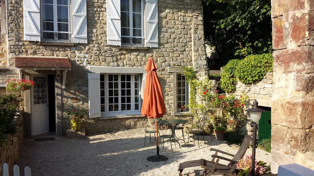 Gite Du Valambourg โอแวร์-ซู-รวส ภายนอก รูปภาพ